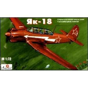  Yak18 Soviet Fighter 1 72 Amodel Toys & Games