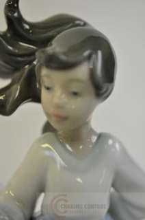 NAO By Lladro Collectable   Winged Friend #01088  