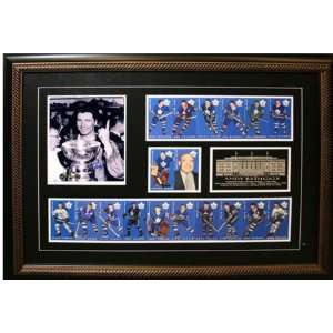  Andy Bathgate Signed 8 X 10 Deluxe Frame Maple Leafs w 