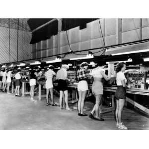 com Women at Bardwell and Mcalister Electronic Plant in Burbank Work 
