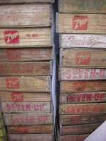 VINTAGE WOODEN SODA CRATE 7 UP LOTS OF STYLES RARE WOOD GOOD 