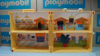 Playmobil 5870 Animal Clinic take along house NEW empty  