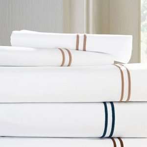  Grande Hotel Set of Two Pillowcases   White with Navy 