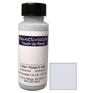 Oz. Bottle of Electric Silver Metallic Touch Up Paint for 2009 Volvo 