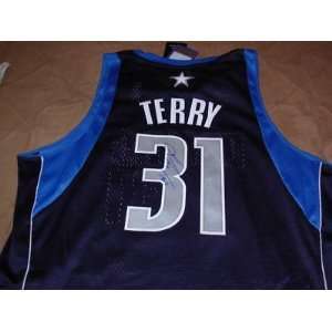 Jason Terry Autographed Jersey   COA   Autographed NBA Jerseys