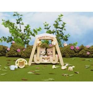  International Play Things Calico Critters Hallie and Colin 
