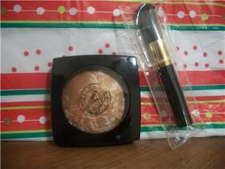 Signature Club A SOLID COLLOIDAL GOLD RADIANCE POWDER  