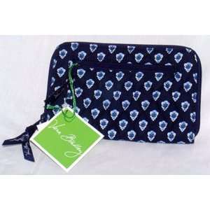  Vera Bradley Zip Wallet Nantucket Navy 