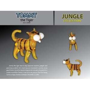  Looking Glass Tommy the Tiger Toys & Games