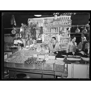  Photo New York, New York. Italian grocer in the First 