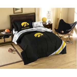  Iowa Hawkeyes NCAA Bed in a Bag (Twin) 