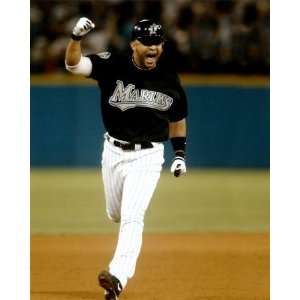 Alex Gonzalez 2003 World Series Game 4 Home Run Celebration , 8x10