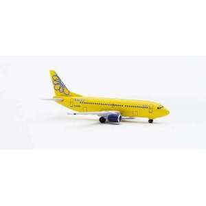  Herpa Wings B737 300 Buzz Airlines Model Airplane 