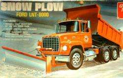 Round 2, LLC AMT AMT38687 38687 1/25 Ford LNT8000 Snow Plow Dump Truck