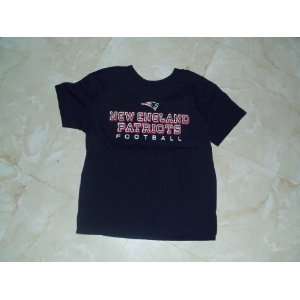  Toddlers New England Patriots T shirt Reebok L 7 