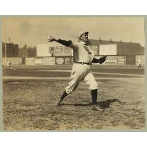 Cy Young,Boston AL,throwing baseball