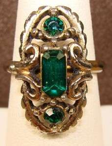 Vtg Goldtone Emerald Green Rhinestone Wide Filigree Adjustable Ring 