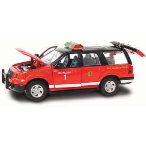  Gearbox Chicago Fire Department Ford Expedition 143 Scale 