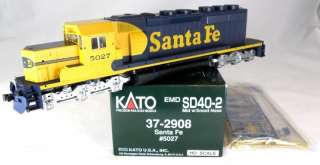 HO Scale EMD SD40 2 Mid w/Snoot Nose   Santa Fe #5027  