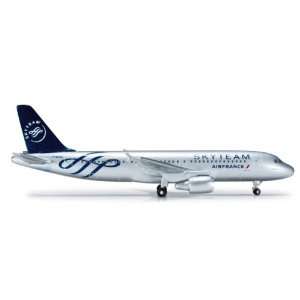    Herpa Air France A320 1/500 Skyteam Livery (**) Toys & Games