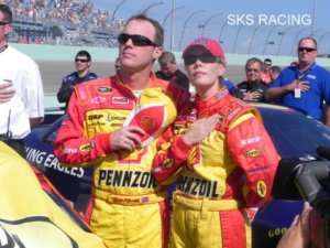 2010 NASCAR HOMESTEAD #29 KEVIN AND DELANA HARVICK SHEL  