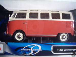 Maisto Volkswagen Van Samba Special Edition 125  