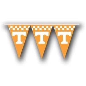  UNIVERSITY OF TENNESSEE String of 60 Pennants UT 