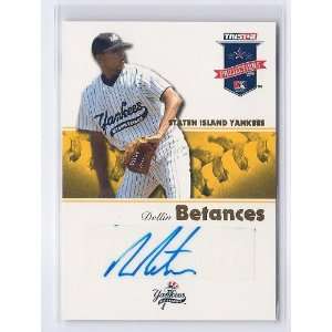   Yellow Autograph #29 Dellin Betances #ed 16/25