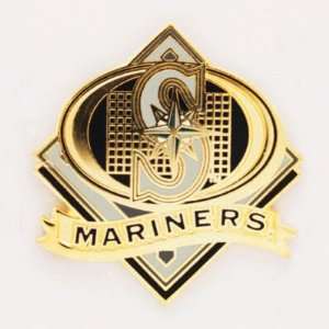  SEATTLE MARINERS OFFICIAL LOGO GOLD LAPEL PIN Sports 