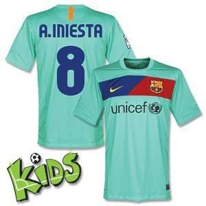 10 11 Barcelona Away Jersey + A.Iniesta 8 (Fan Style)   Boys  