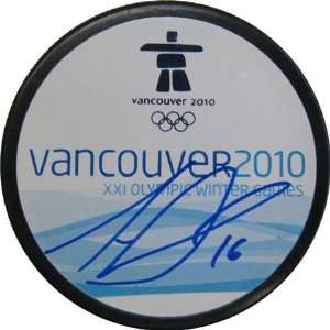 Jonathan Toews Autographed/Hand Signed Puck