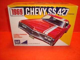 AMT 1969 Chevy Impala Ht. SS427 Model Car Kit  