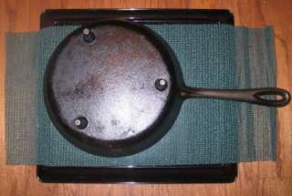 ANTIQUE 12 CAST IRON SPIDER DUTCH OVEN/SKILLET WITH 9 HANDLE & LID 