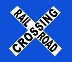 RAILROAD CROSSING CROSSBUCK SIGN // TRAIN // LOCOMOTIVE  