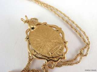 Vintage Trifari Gold Tone Cameo Pendant Necklace  