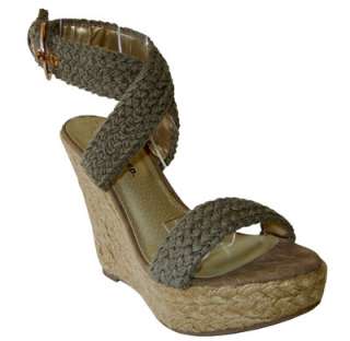 the sandal runs true to size chic crocheted strap espadrille platform 