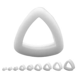  Silicone White Triangle Tunnel Plugs   00g   Sold As A 