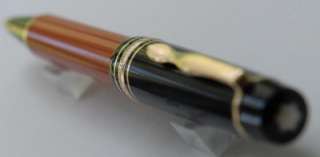 YOU ARE BIDDING ON A HEMINGWAY BALLPOINT PEN BY MONTBLANC   PREOWNED 