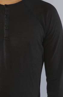 Alternative Apparel The EcoHeather 34 Raglan Henley in Black With 