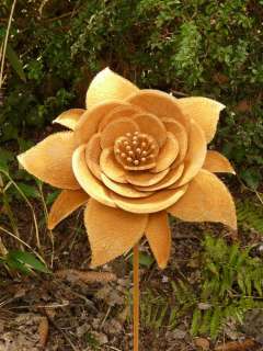 Gartenstecker Lotus Metall Eisen rost Blume Blüte Top  