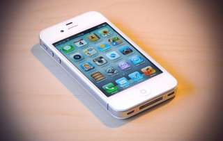 Apple iPhone 4S (Latest Model)   32GB   White (Unlocked) Smartphone 