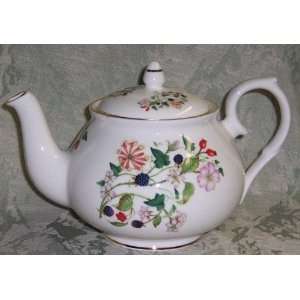  Sheltonian 6 Cup English Teapot   Hedgerow Kitchen 