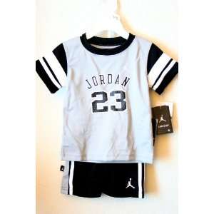  Nike Air Jordan 2 Piece T shirt and Shorts Set, Silver and 