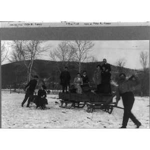  People,bob sleigh,bobsledding,winter,wheelbarrow,Boise 