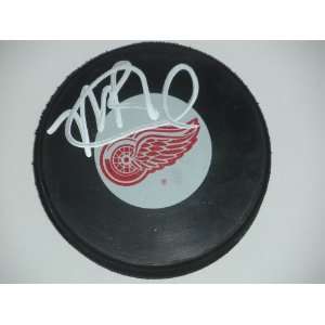   Mike Babcock Signed Detroit Red Wings Hockey Puck