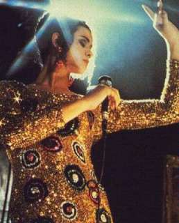 the alluring performance of dil jaye davidson accompanying title song