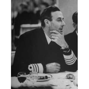  Lord Louis Mountbatten During the Dinner Banquet Stretched 