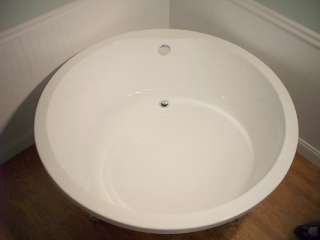   TWO PERSON CLAWFOOT BATHTUB Includes DRAIN Set freestanding  
