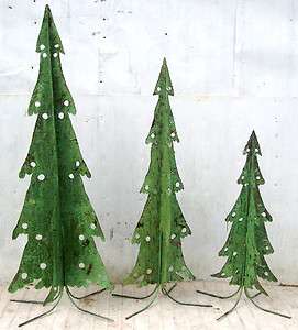57 Tin Christmas Tree for Your Home & Garden   Folky Metal Yard Art 