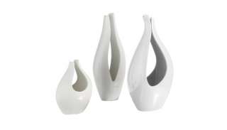 Kira Vases   White.Opens in a new window.